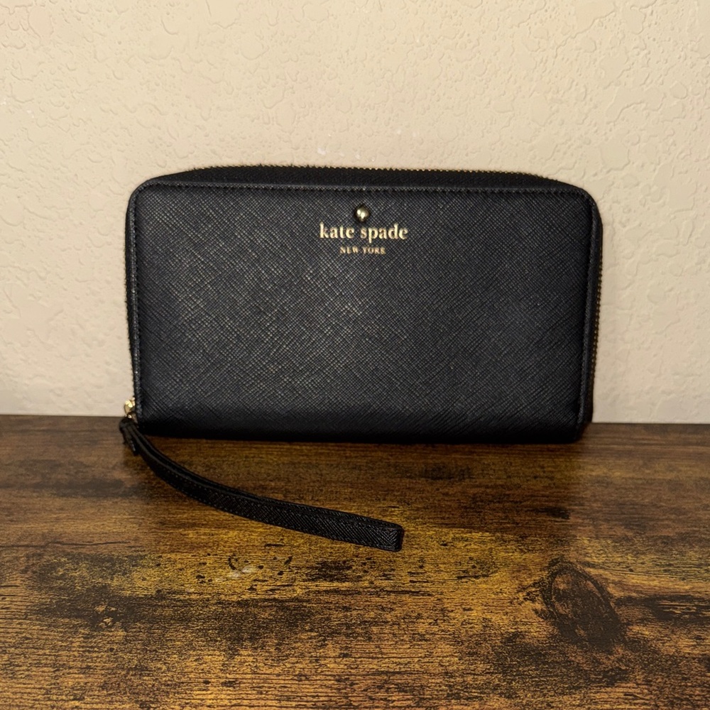 Kate Spade Black Zip-Around Wallet wristlet - Picture 4 of 6